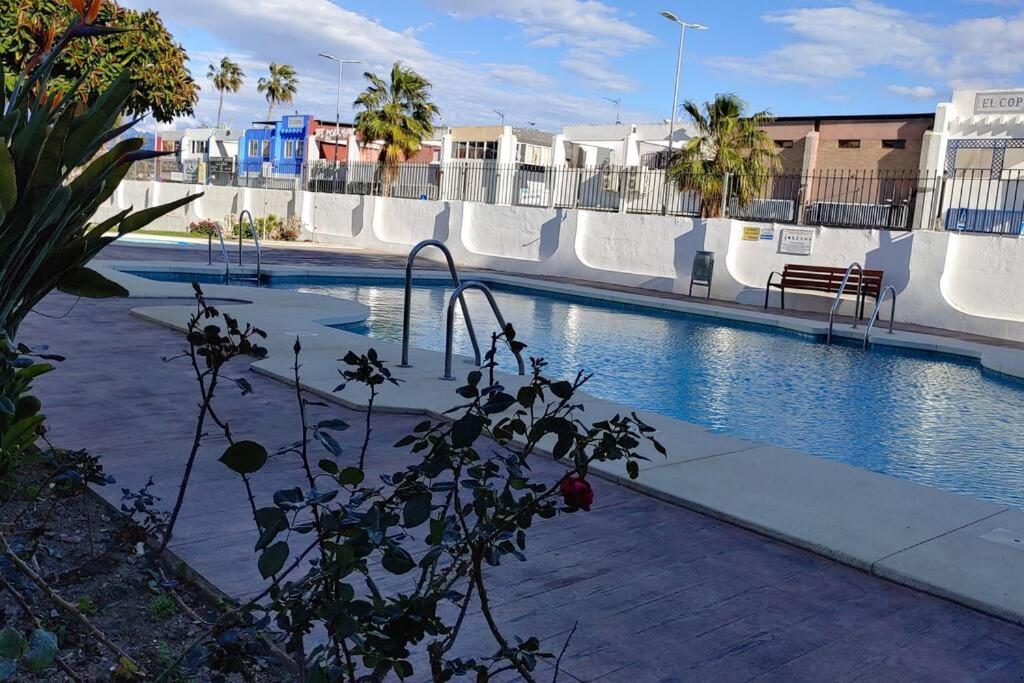 Precioso Apartamento Frente A La Playa Torre Del Mar Eksteriør billede