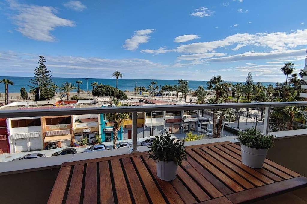 Precioso Apartamento Frente A La Playa Torre Del Mar Eksteriør billede